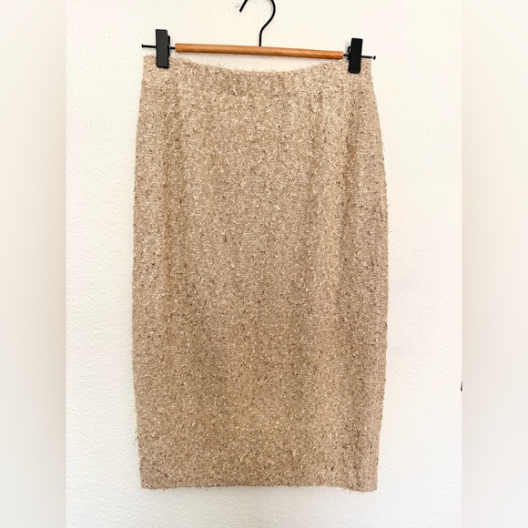 St. John Couture Tweed Metallic Shimmer Gold Pencil Skirt Knit Old Money Preppy - Picture 1 of 5
